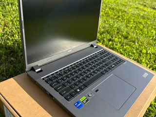 Laptop Nou Acer TravelMate P2 16 - Performanță de Top pentru Profesioniști foto 5
