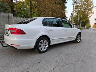 Skoda Superb foto 3