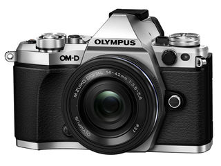 Olympus OM-D E-M5 Mark II + 25mm f/1.8 Lens foto 1