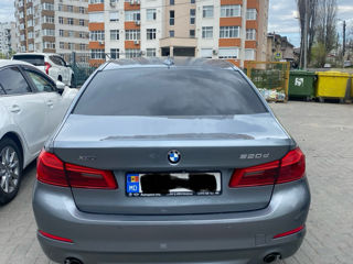 BMW 5 Series foto 2