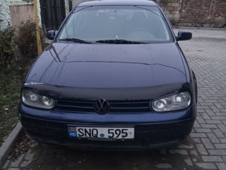 Volkswagen Golf foto 2