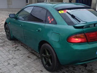 Mazda 323 foto 4