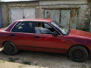 Daihatsu Applouse foto 3