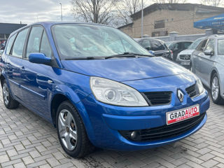 Renault Grand Scenic foto 2