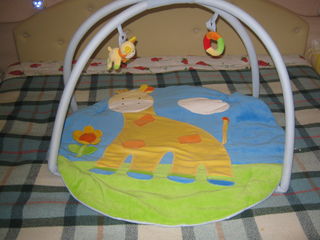 Развивающий коврик , Babynest — двухстороннее гнездышко-кокон + одеяло..Подушка для кормления. foto 1