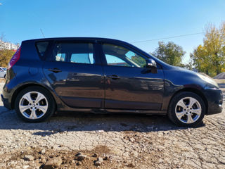 Renault Scenic foto 3