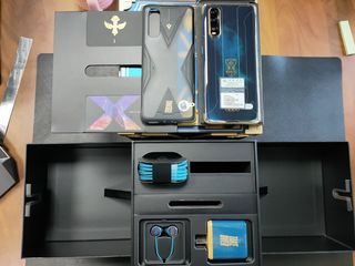 OPPO Find X2 League of Legends Limited Edition foto 6