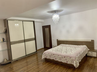 Apartament cu 4 camere, 135 m², Ciocana, Chișinău foto 6