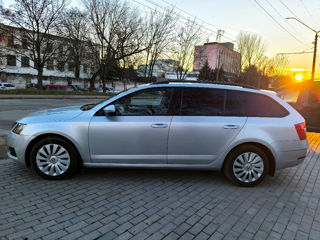 Skoda Octavia foto 4