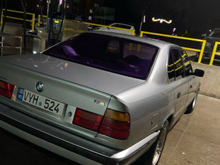 BMW 5 Series foto 7