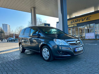 Opel Zafira foto 2