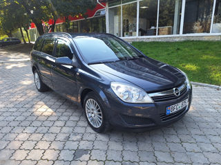 Opel Astra foto 1