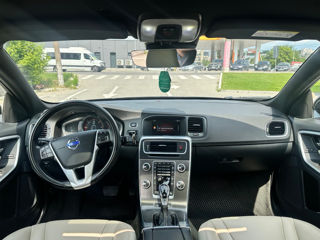 Volvo V60 фото 8