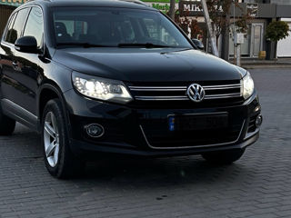 Volkswagen Tiguan foto 1