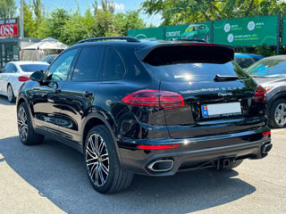 Porsche Cayenne foto 2