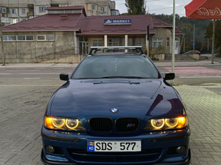 BMW 5 Series foto 1