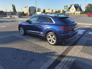 Audi Q8 foto 2