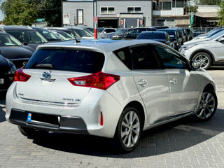 Toyota Auris foto 3