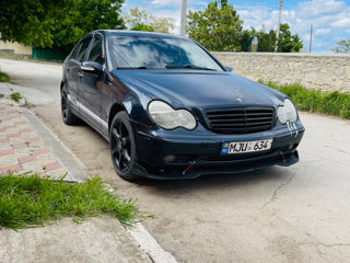 Mercedes C-Class