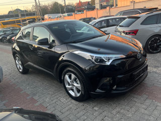 Toyota C-HR foto 3