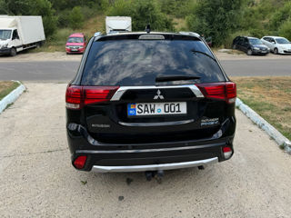 Mitsubishi Outlander foto 4