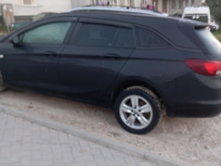 Opel Astra foto 2