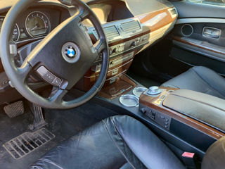 BMW 7 Series foto 3