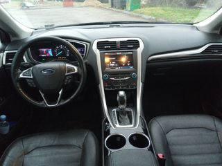 Ford Fusion foto 5