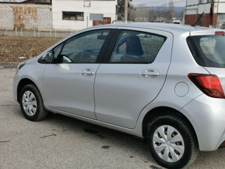 Toyota Yaris foto 2