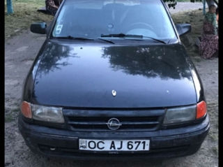 Opel Astra foto 2