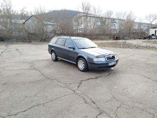 Skoda Octavia foto 3