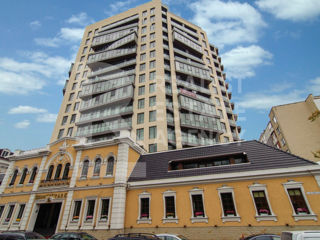 Apartament cu 2 camere, 89 m², Centru, Chișinău foto 1