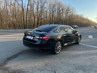 Skoda Superb foto 5