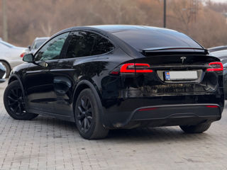 Tesla Model X foto 6