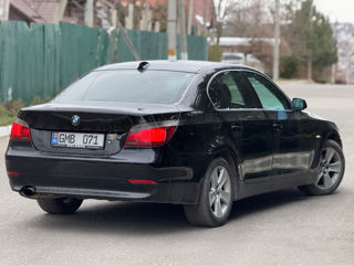 BMW 5 Series foto 4