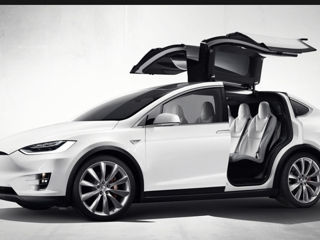 Tesla Model X foto 1