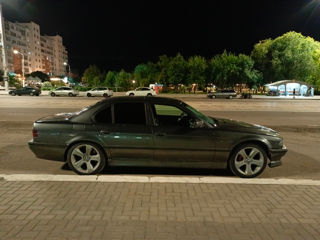 BMW 7 Series foto 8