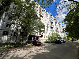 Apartament cu 3 camere, 70 m², Botanica, Chișinău foto 12