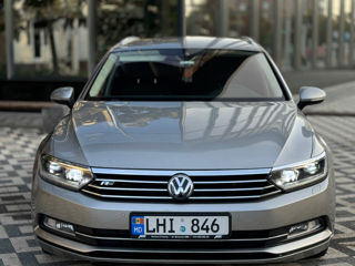 Volkswagen Passat foto 3