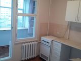 Apartament cu 4 camere foto 3