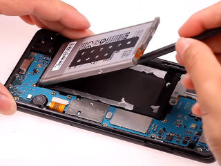 Samsung Galaxy A8+ (SM-A730FZVDSEK) Bateria nu se încarcă? Îl vom înlocui fără probleme! foto 1