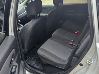 Renault Scenic foto 2