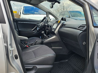 Toyota Verso foto 5