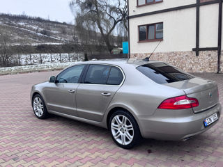 Skoda Superb foto 3