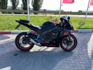 Suzuki GSX-R 750 foto 5