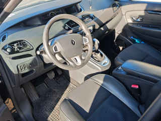 Renault Grand Scenic foto 6