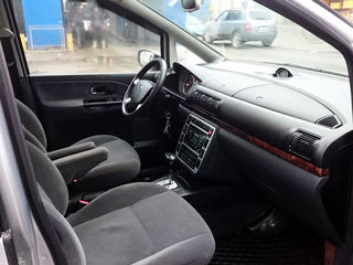 Volkswagen Sharan foto 5