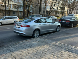 Ford Fusion foto 3