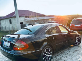 Mercedes E-Class foto 5