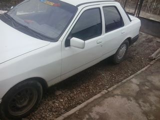 Ford Sierra foto 4